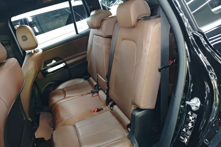 Used Mercedes-Benz GLB 2022 GLB 220 Fashion Model Left Rear Seat