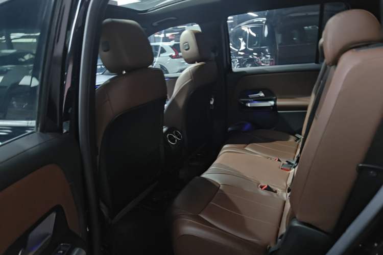 Used Mercedes-Benz GLB 2022 Updated GLB 200 Fashion Edition Left Rear Seat