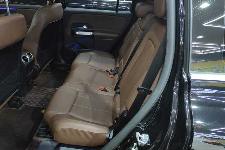 Used Mercedes-Benz GLB 2022 Updated GLB 200 Fashion Edition Left Rear Seat