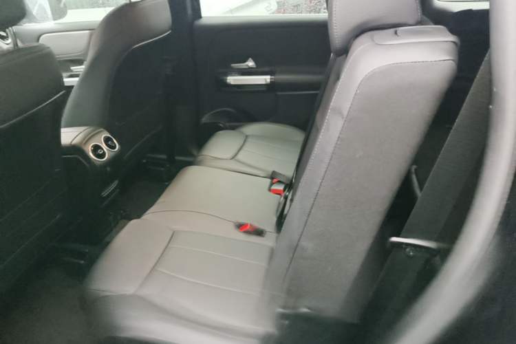 Used Mercedes-Benz GLB 2022 Second Facelift GLB 200 Fashion Edition Left Rear Seat