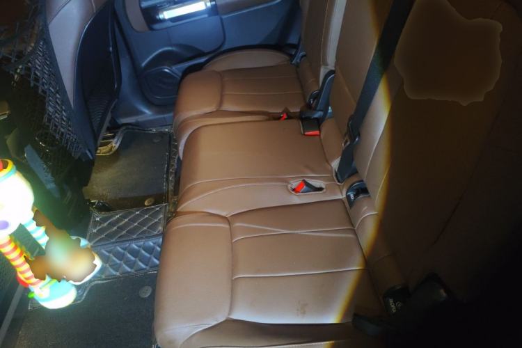 Used Mercedes-Benz GLB 2022 Updated GLB 200 Fashion Edition Left Rear Seat