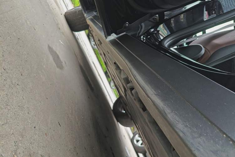Used Mercedes-Benz GLB 2022 GLB 220 Fashion Model Left Side Sill