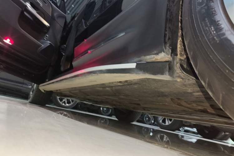 Used Mercedes-Benz GLB 2022 GLB 200 Stylish Edition Left Side Sill