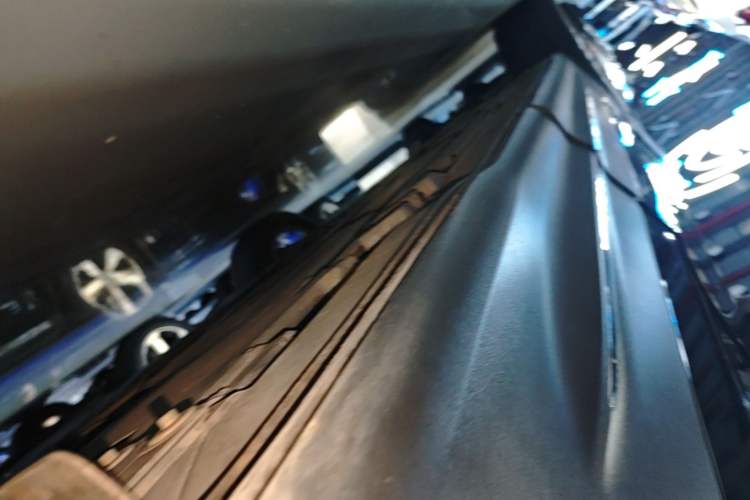 Used Mercedes-Benz GLB 2022 Second Facelift GLB 200 Dynamic Edition Left Side Sill