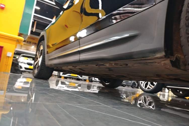 Used Mercedes-Benz GLB 2022 GLB 220 Fashion Model Left Side Sill