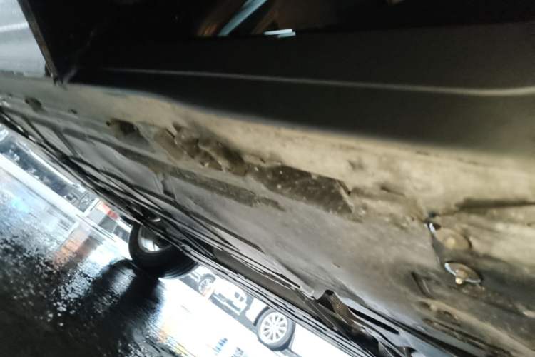 Used Mercedes-Benz GLB 2022 Second Facelift GLB 200 Fashion Edition Left Side Sill