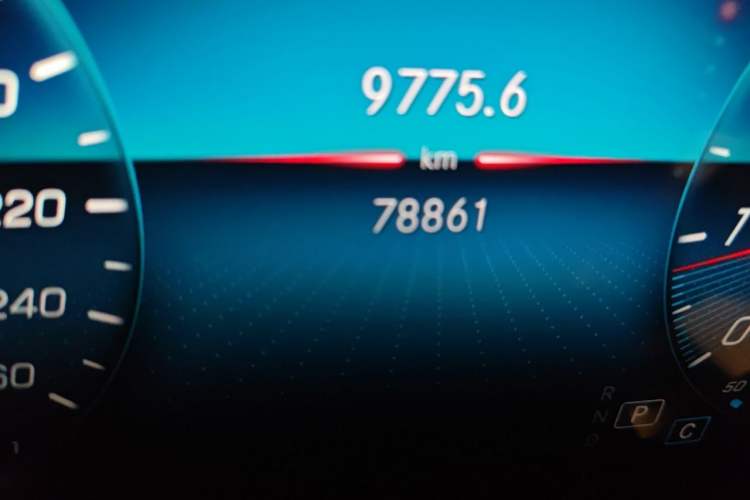 Used Mercedes-Benz GLB 2022 GLB 200 Dynamic Edition Odometer Close Up