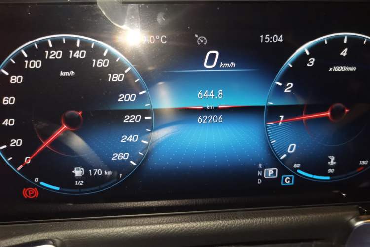 Used Mercedes-Benz GLB 2022 GLB 220 Dynamic Edition Odometer Close Up