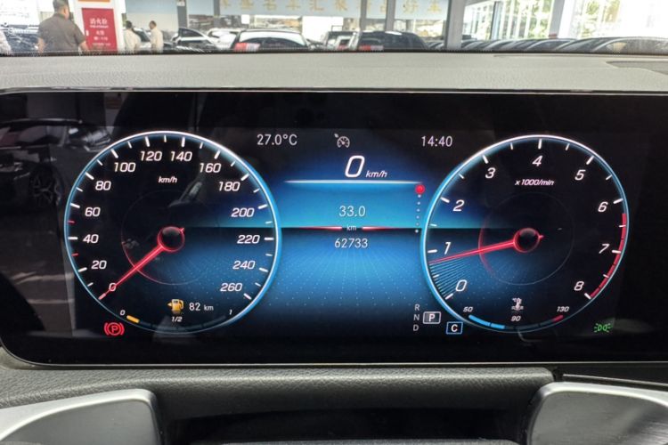 Used Mercedes-Benz GLB 2022 Updated GLB 200 Fashion Edition Odometer Close Up