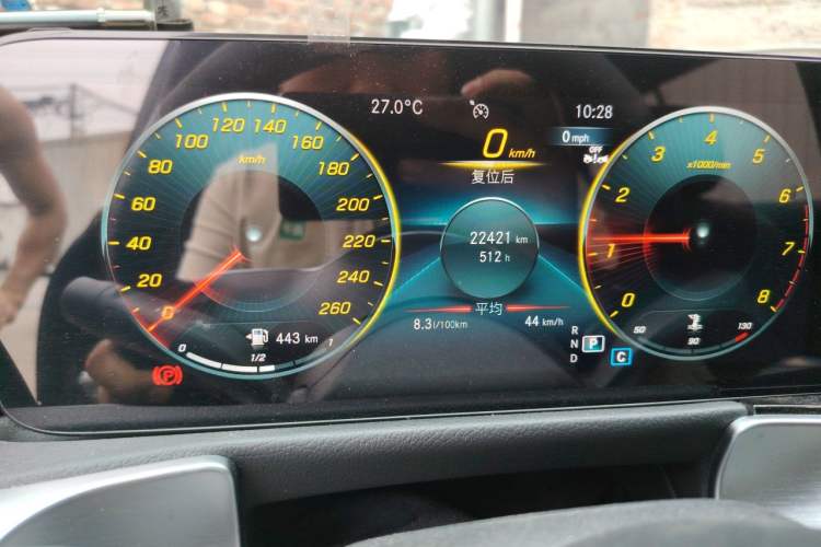 Used Mercedes-Benz GLB 2022 GLB 220 Fashion Model Odometer Close Up