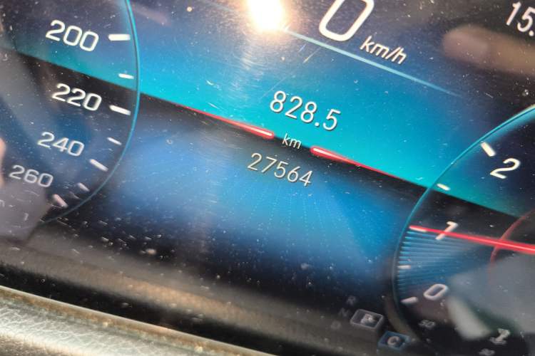 Used Mercedes-Benz GLB 2022 GLB 220 Dynamic Edition Odometer Close Up