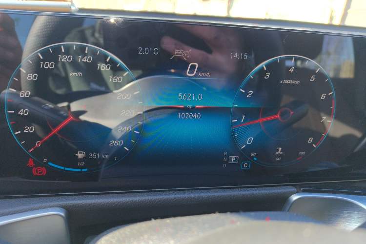 Used Mercedes-Benz GLB 2022 Updated GLB 200 Fashion Edition Odometer Close Up