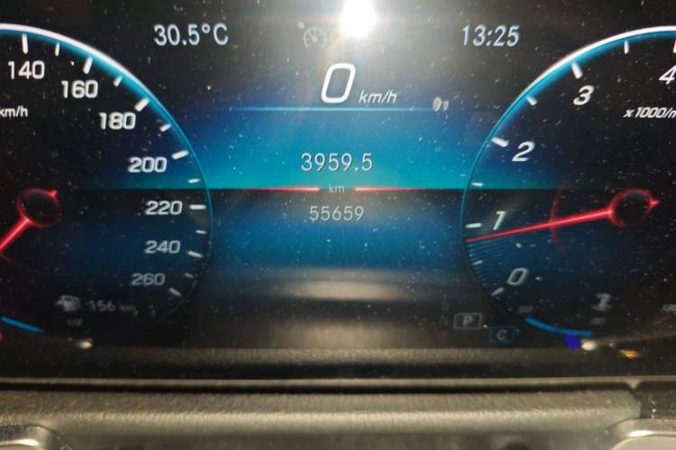 Used Mercedes-Benz GLB 2022 GLB 200 Dynamic Edition Odometer Close Up