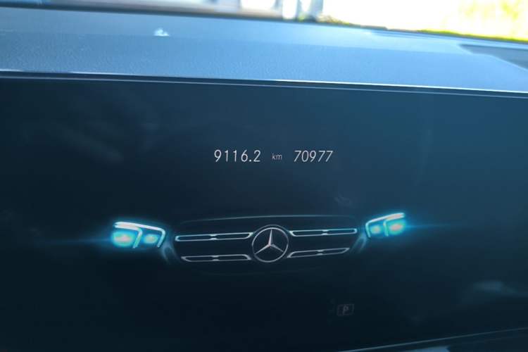 Used Mercedes-Benz GLB 2022 Updated GLB 200 Fashion Edition Odometer Close Up