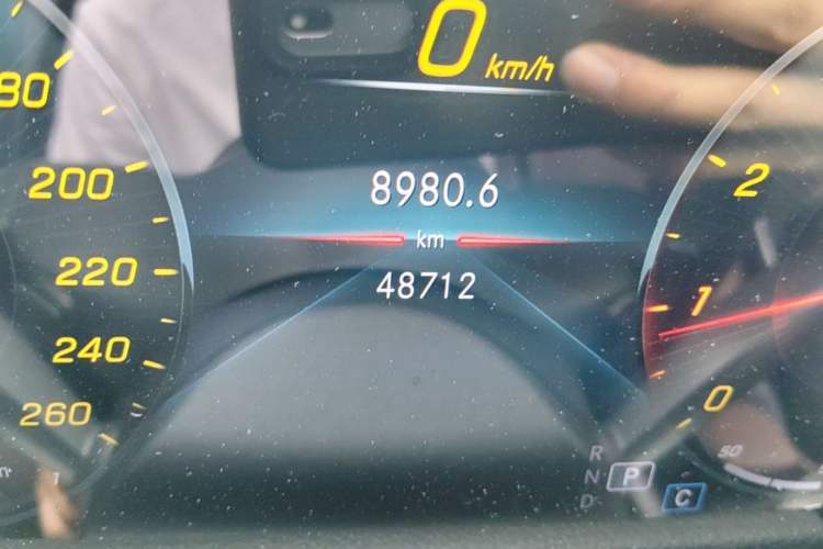 Used Mercedes-Benz GLB 2022 GLB 220 Dynamic Edition Odometer Close Up