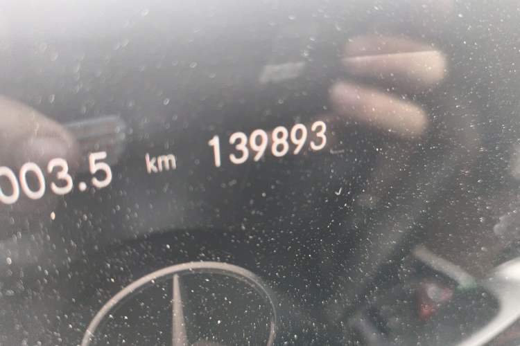Used Mercedes-Benz GLB 2022 GLB 220 Dynamic Edition Odometer Close Up