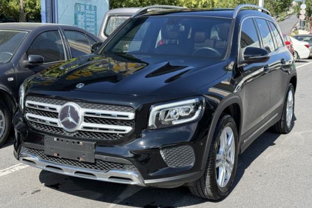 Ojetý Mercedes-Benz GLB 2022 Second Facelift GLB 200 Fashion Edition