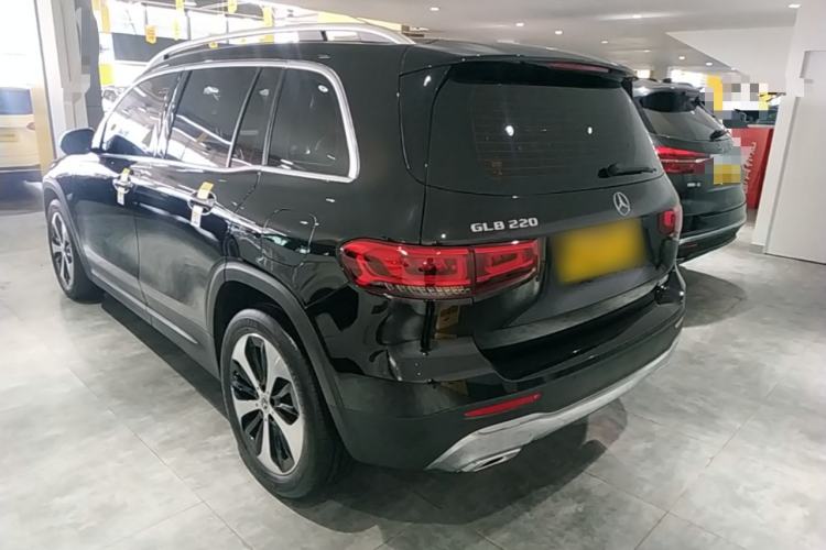 Used Mercedes-Benz GLB 2022 GLB 220 Fashion Model Rear Left 45 Deg