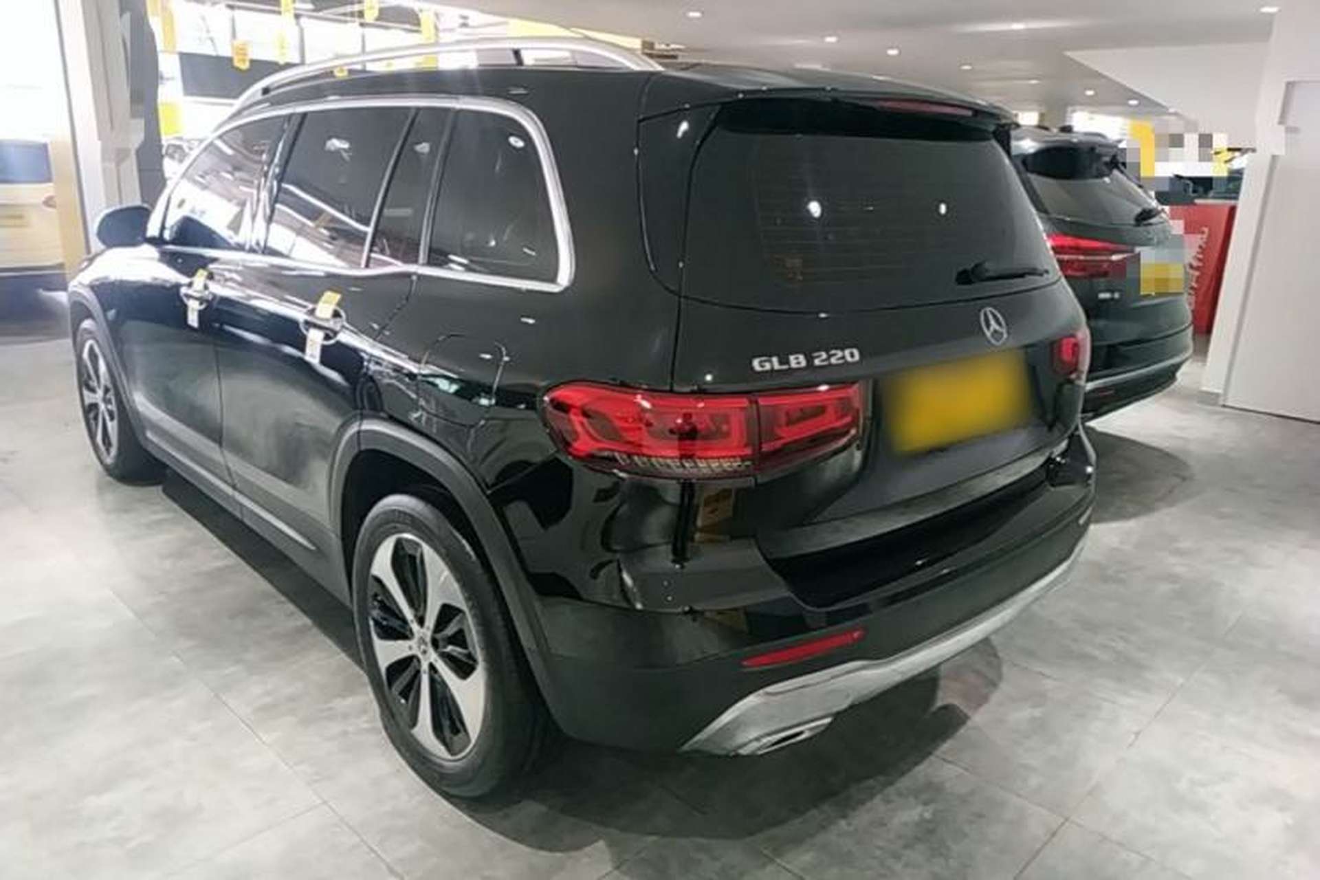 Used Mercedes-Benz GLB 2022 GLB 220 Fashion Model Rear Left 45 Deg