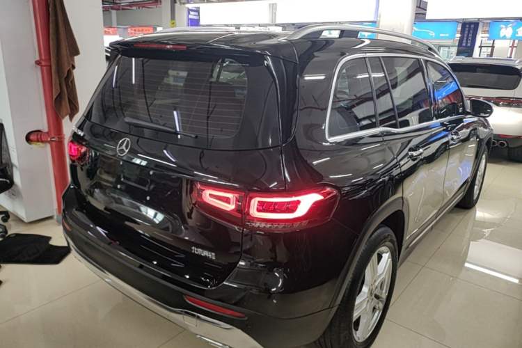 Used Mercedes-Benz GLB 2022 GLB 200 Dynamic Edition Rear Right 45 Deg