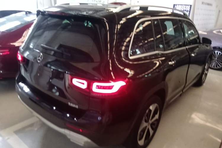 Used Mercedes-Benz GLB 2022 Updated GLB 200 Fashion Edition Rear Right 45 Deg