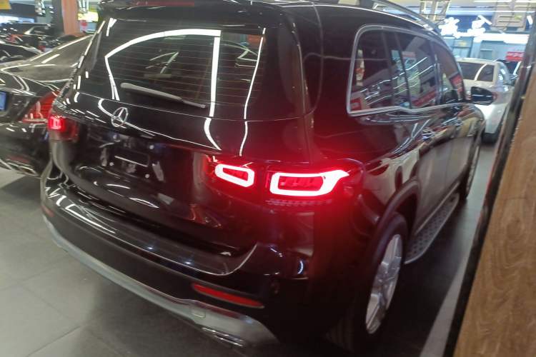 Used Mercedes-Benz GLB 2022 GLB 220 Dynamic Edition Rear Right 45 Deg