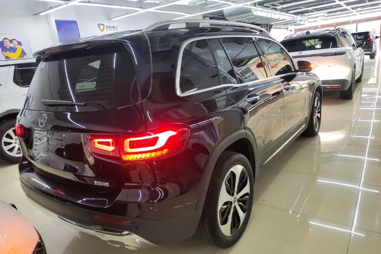 Used Mercedes-Benz GLB 2022 GLB 220 Fashion Model Rear Right 45 Deg