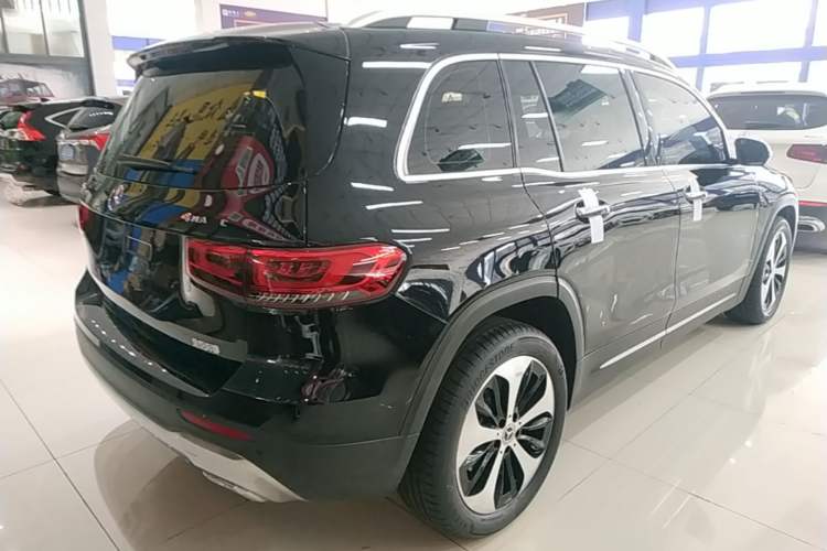 Used Mercedes-Benz GLB 2022 GLB 220 Fashion Model Rear Right 45 Deg