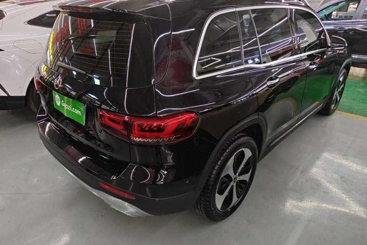 Used Mercedes-Benz GLB 2022 GLB 220 Fashion Model Rear Right 45 Deg