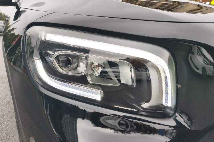Used Mercedes-Benz GLB 2022 Second Facelift GLB 200 Fashion Edition Right Front Headlight
