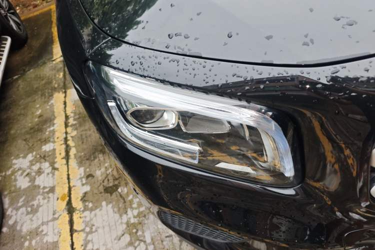 Used Mercedes-Benz GLB 2022 Updated GLB 200 Fashion Edition Right Front Headlight