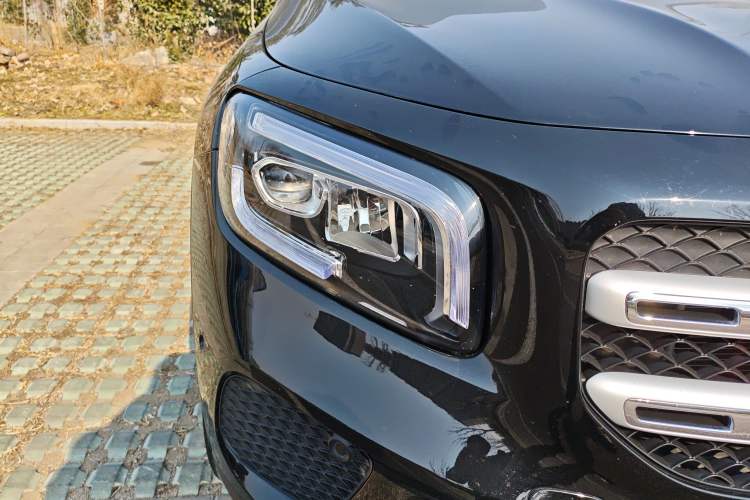 Used Mercedes-Benz GLB 2022 Second Facelift GLB 200 Fashion Edition Right Front Headlight