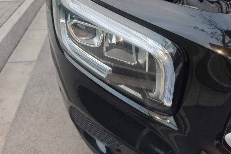 Used Mercedes-Benz GLB 2022 GLB 220 Fashion Model Right Front Headlight