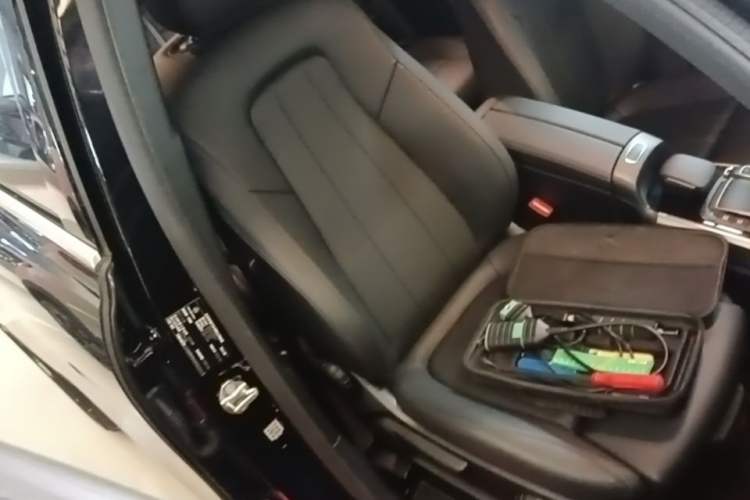 Used Mercedes-Benz GLB 2022 Updated GLB 200 Fashion Edition Right Front Seat