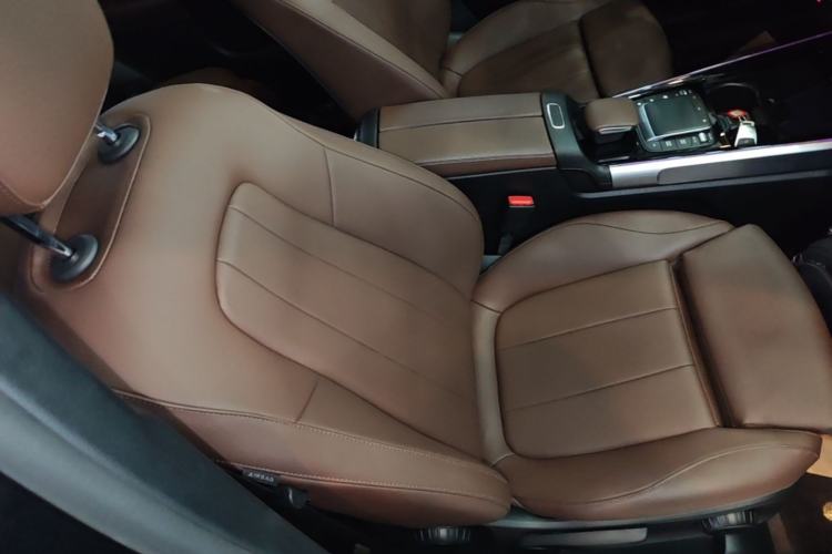 Used Mercedes-Benz GLB 2022 GLB 200 Dynamic Edition Right Front Seat