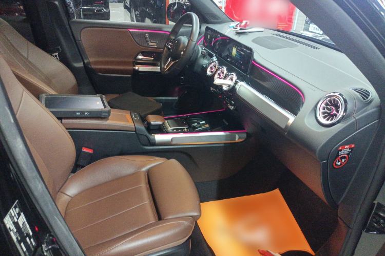 Used Mercedes-Benz GLB 2022 Updated GLB 200 Fashion Edition Right Front Seat