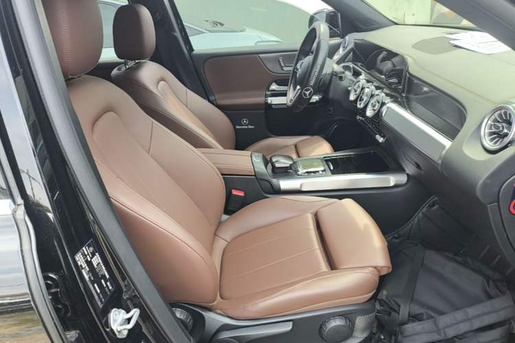 Used Mercedes-Benz GLB 2022 Refresh GLB 200 Dynamic Edition Right Front Seat