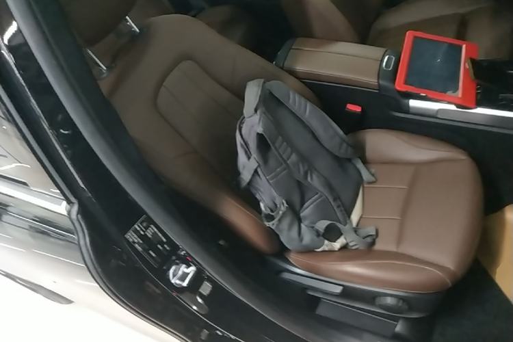 Used Mercedes-Benz GLB 2022 Second Facelift GLB 200 Fashion Edition Right Front Seat