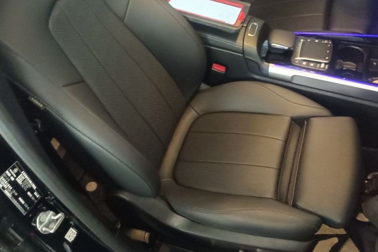 Used Mercedes-Benz GLB 2022 Refresh GLB 200 Dynamic Edition Right Front Seat