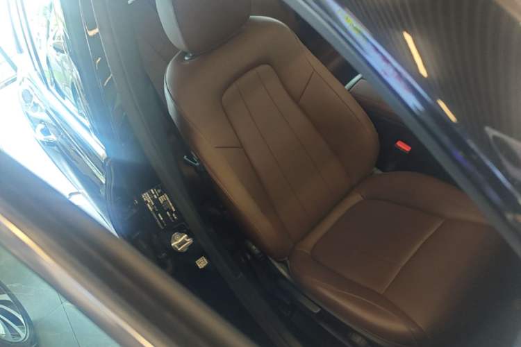Used Mercedes-Benz GLB 2022 GLB 220 Dynamic Edition Right Front Seat