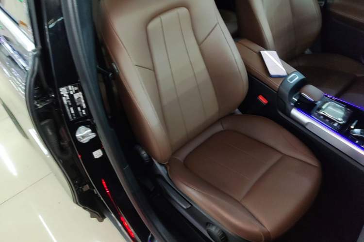 Used Mercedes-Benz GLB 2022 GLB 220 Fashion Model Right Front Seat