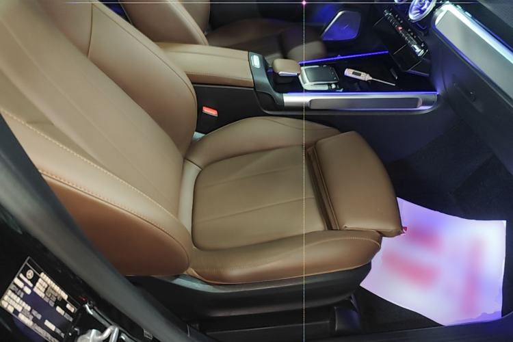 Used Mercedes-Benz GLB 2022 Updated GLB 200 Fashion Edition Right Front Seat