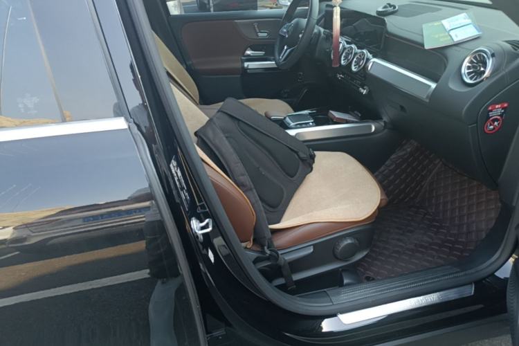 Used Mercedes-Benz GLB 2022 Updated GLB 200 Fashion Edition Right Front Seat