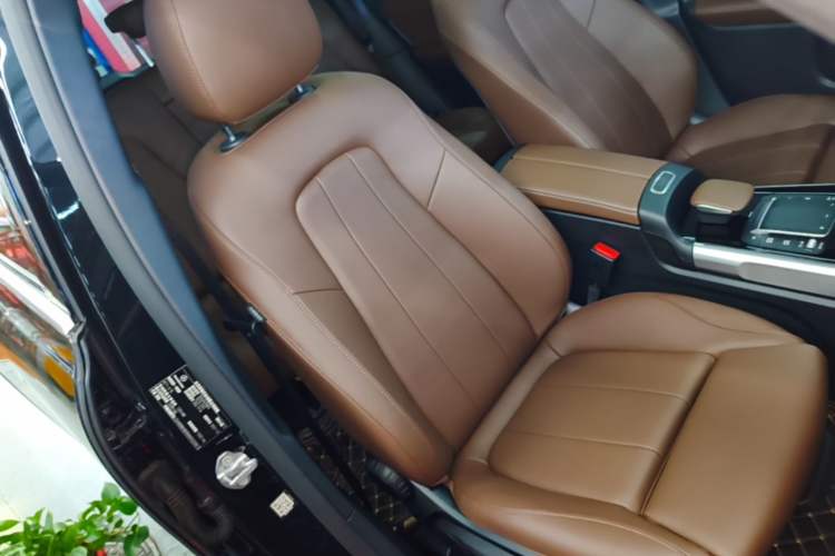 Used Mercedes-Benz GLB 2022 Refresh GLB 200 Dynamic Edition Right Front Seat