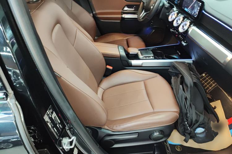 Used Mercedes-Benz GLB 2022 GLB 220 4MATIC Right Front Seat
