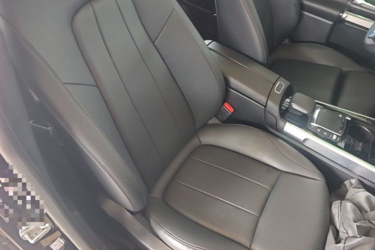 Used Mercedes-Benz GLB 2022 Second Facelift GLB 200 Dynamic Edition Right Front Seat