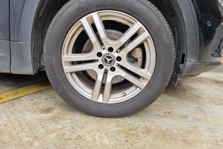 Used Mercedes-Benz GLB 2022 Refresh GLB 200 Dynamic Edition Right Front Wheel Hub