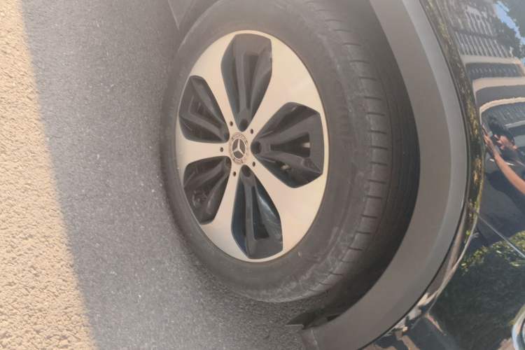 Used Mercedes-Benz GLB 2022 GLB 220 Fashion Model Right Front Wheel Hub