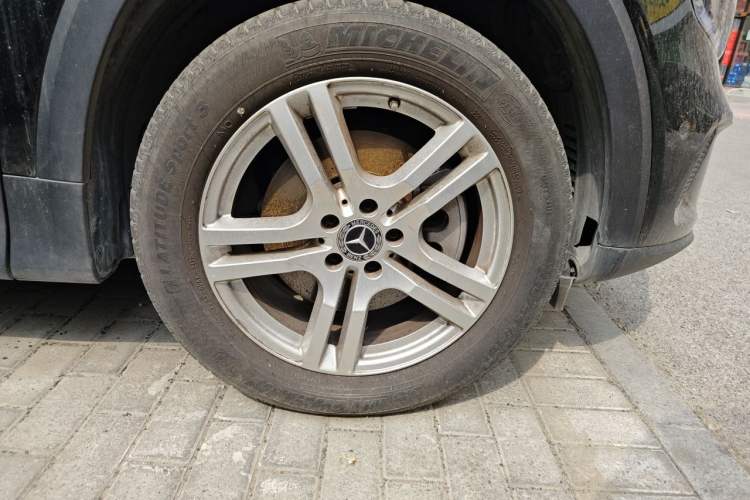 Used Mercedes-Benz GLB 2022 GLB 220 Dynamic Edition Right Front Wheel Hub