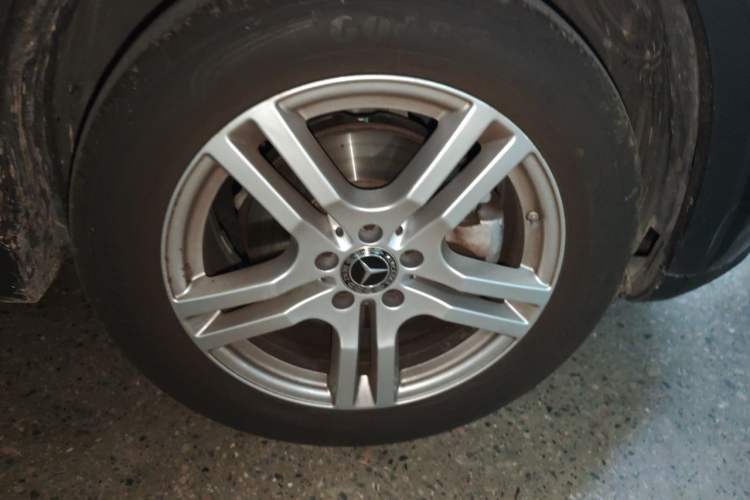 Used Mercedes-Benz GLB 2022 GLB 200 Dynamic Edition Right Front Wheel Hub
